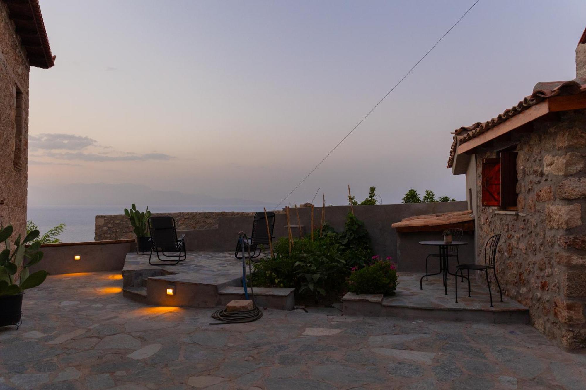 Fteri Stone House In Platanos, Akrata Apartamento Exterior foto
