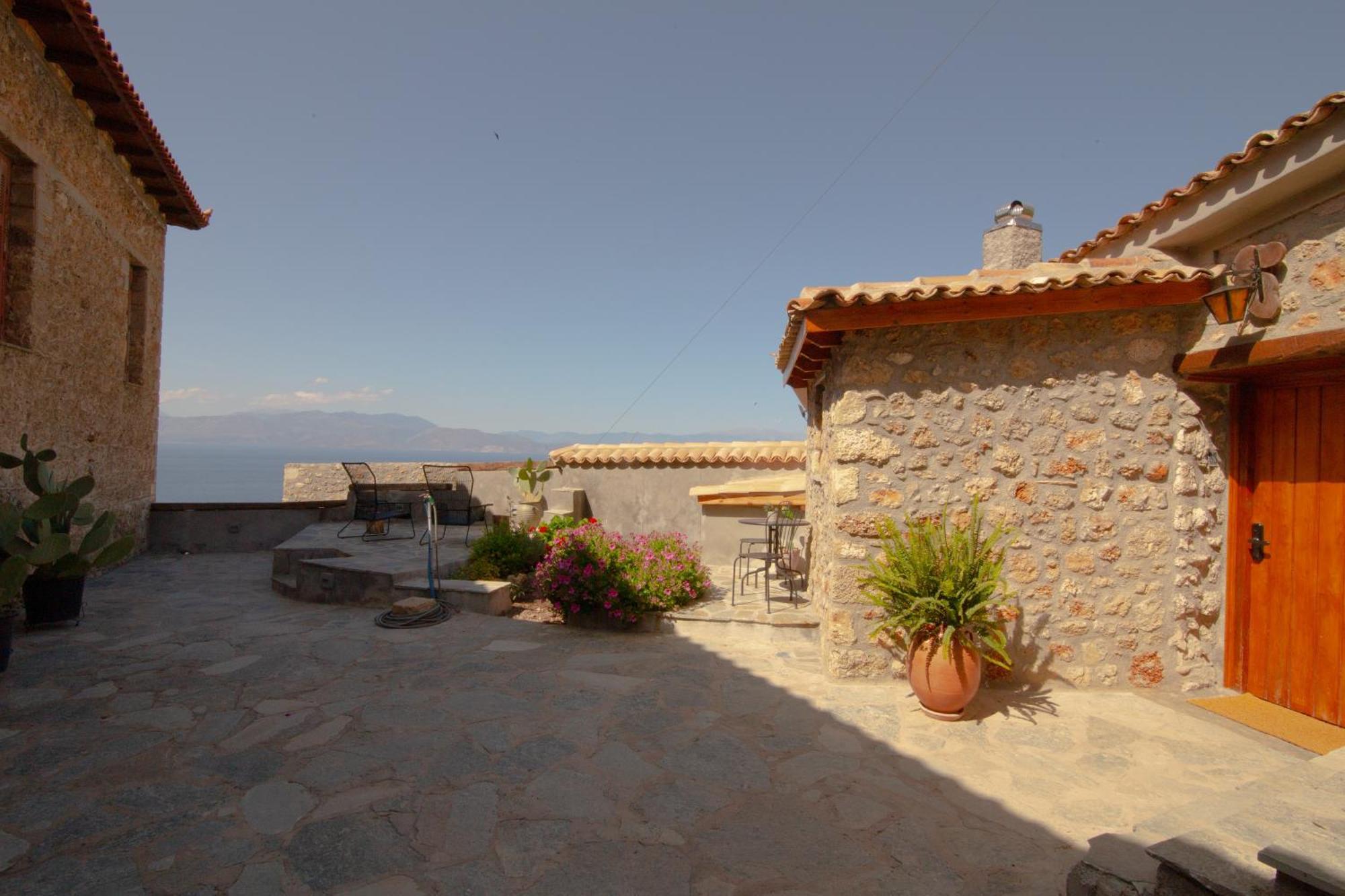 Fteri Stone House In Platanos, Akrata Apartamento Exterior foto
