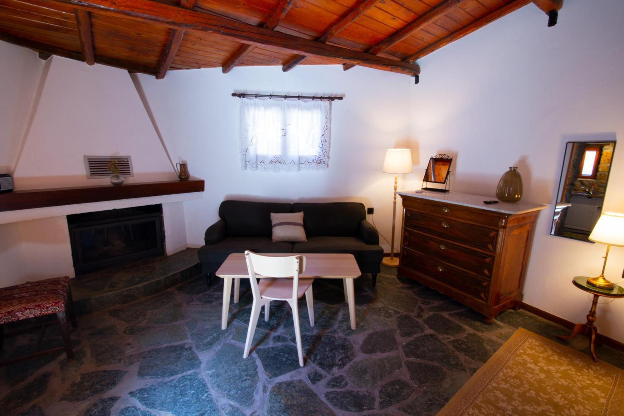 Fteri Stone House In Platanos, Akrata Apartamento Exterior foto