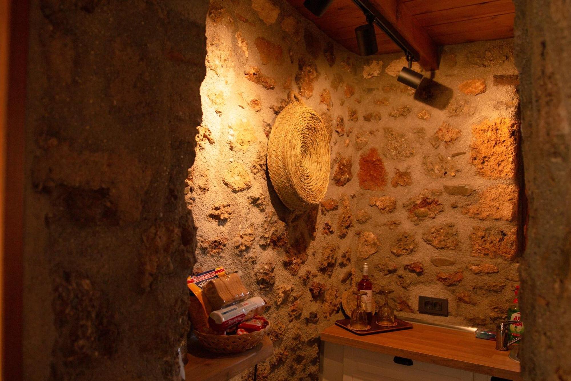Fteri Stone House In Platanos, Akrata Apartamento Exterior foto